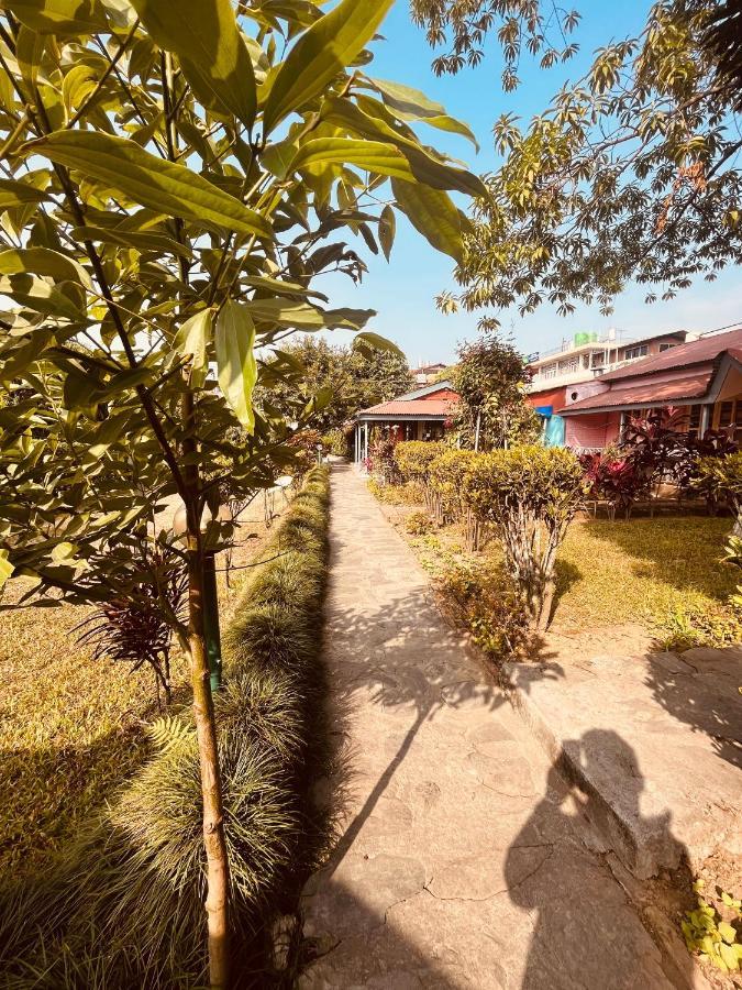 Paradise Mount Resort Pokhara Esterno foto
