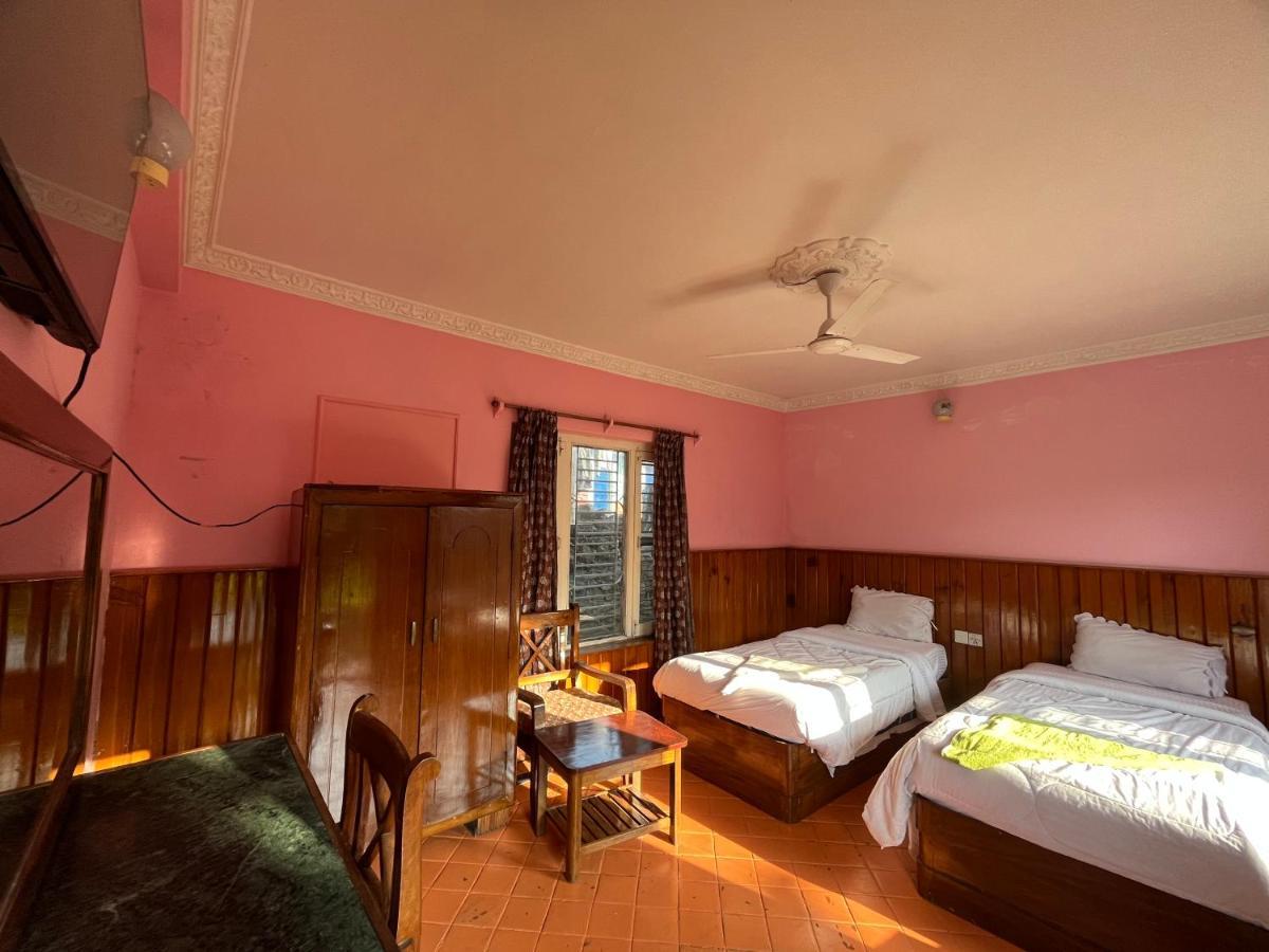 Paradise Mount Resort Pokhara Esterno foto