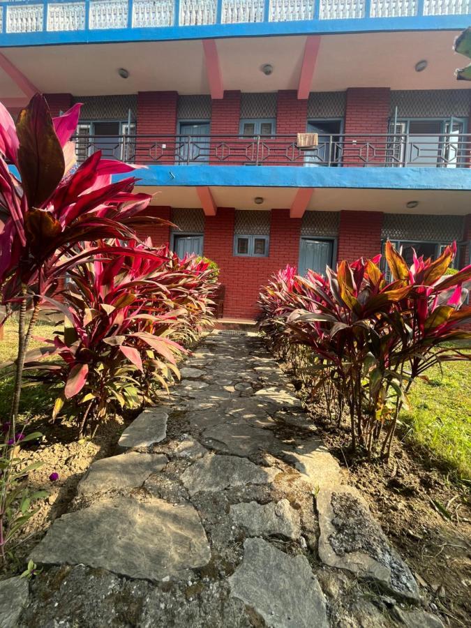 Paradise Mount Resort Pokhara Esterno foto