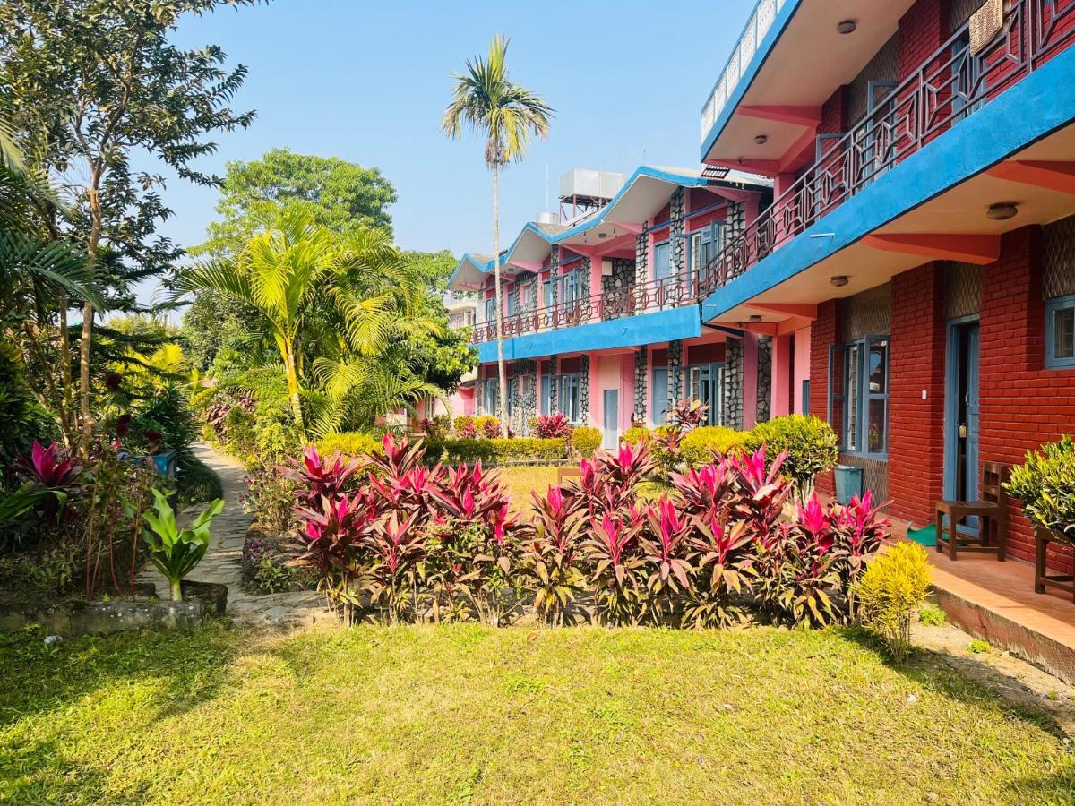 Paradise Mount Resort Pokhara Esterno foto