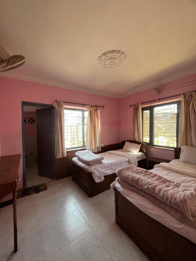 Paradise Mount Resort Pokhara Esterno foto
