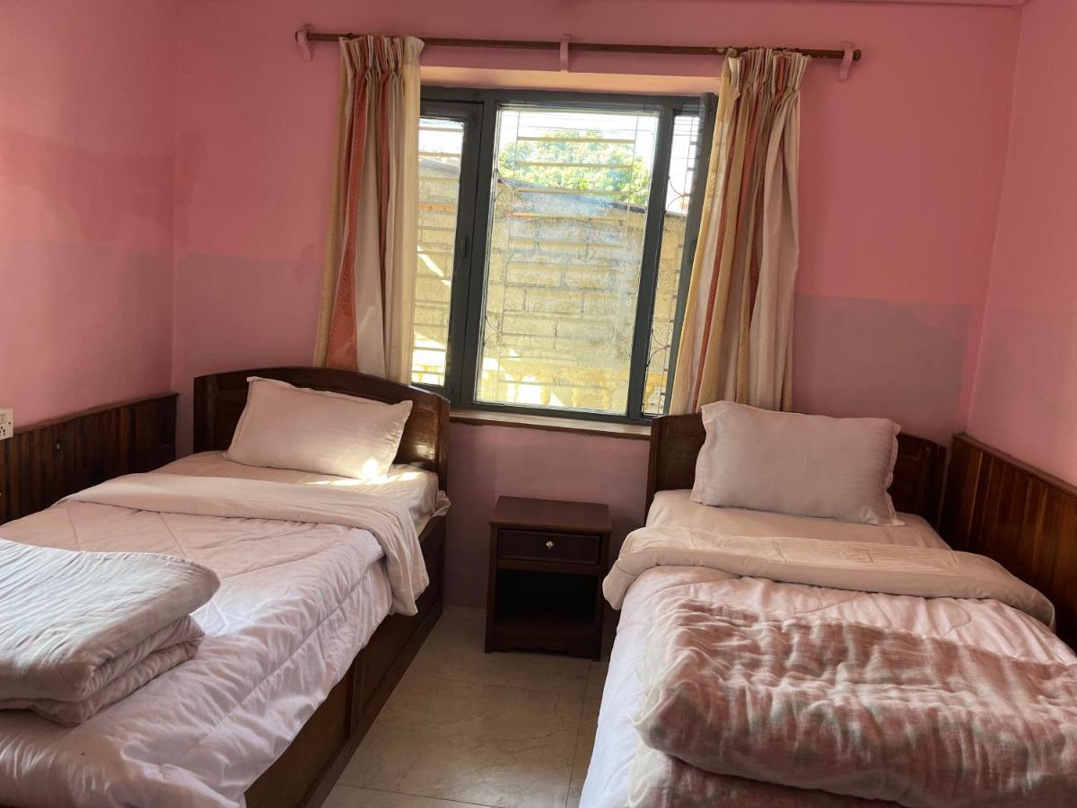 Paradise Mount Resort Pokhara Esterno foto