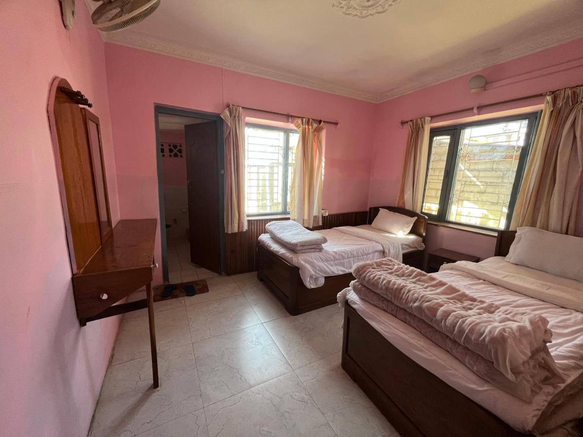 Paradise Mount Resort Pokhara Esterno foto