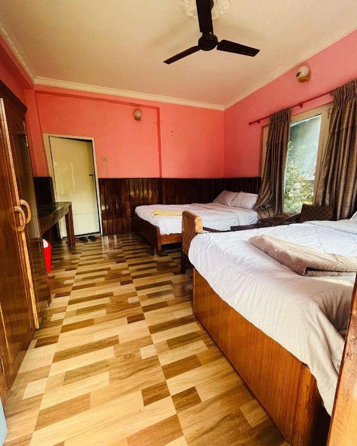 Paradise Mount Resort Pokhara Esterno foto