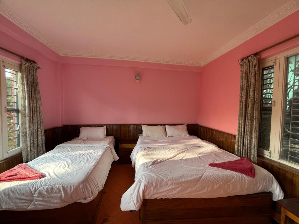 Paradise Mount Resort Pokhara Esterno foto